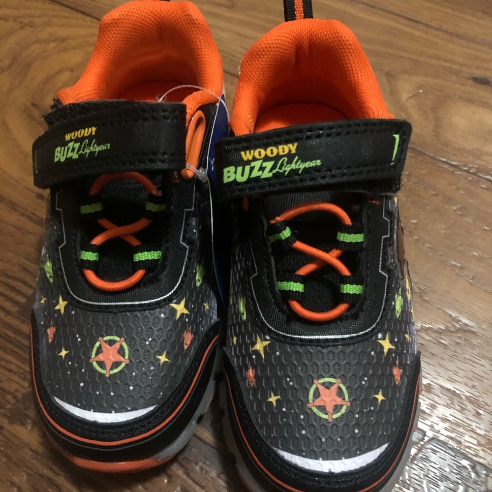 New shoes size 8
